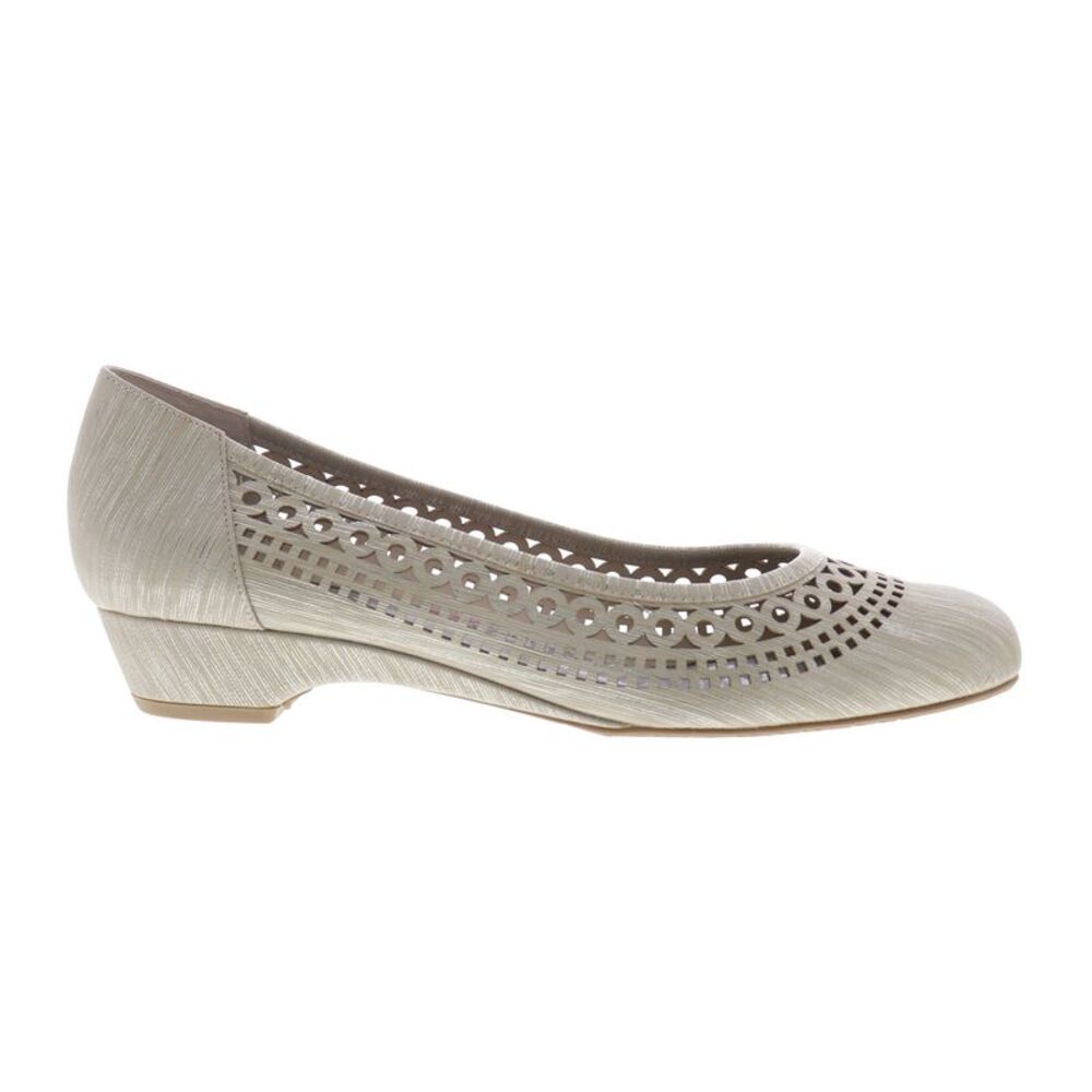 Ros Hommerson Womens Tina Gray Shoes (NWT)